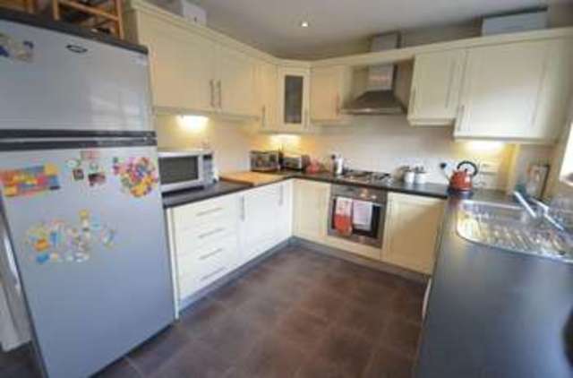  Image of 3 bedroom Semi-Detached house for sale in Bakehurst Close New Mills High Peak SK22 at Bakehurst Close New Mills High Peak, SK22 4PT