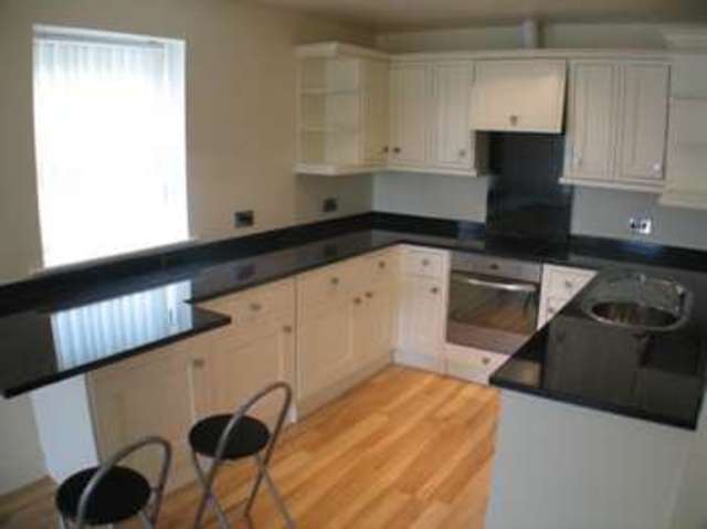  Image of 2 bedroom Flat to rent in Hargreave Terrace Darlington DL1 at Hargreave Terrace  Darlington, DL1 5LE