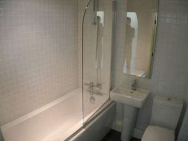  Image of 2 bedroom Flat to rent in Hargreave Terrace Darlington DL1 at Hargreave Terrace  Darlington, DL1 5LE