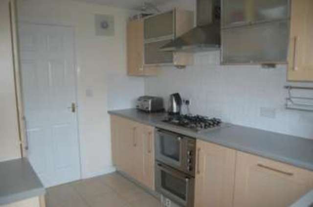  Image of House Share to rent in Bardsley Close Colchester CO4 at Bardsley Close  COLCHESTER, CO4 5GS