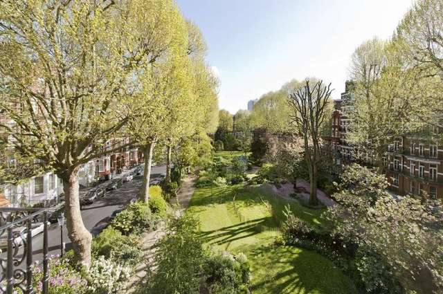  Image of 3 bedroom Flat to rent in Barkston Gardens London SW5 at Barkston Gardens  London, SW5 0EL