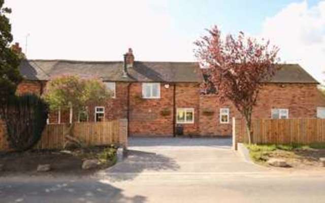  Image of 4 bedroom Detached house for sale in Barrow Lane Swarkestone Derby DE73 at Barrow Lane  Swarkestone, DE73 7GR