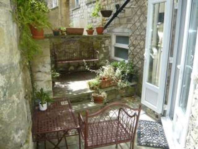  Image of 2 bedroom Flat to rent in Portland Place Bath BA1 at BA1 2RY  Bath, BA1 2RY