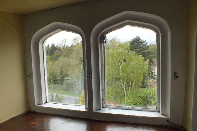  Image of 4 bedroom Cottage for sale in Bath Road Woodchester Stroud GL5 at Woodchester Stroud Woodchester, GL5 5NT