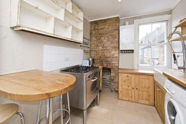  Image of 2 bedroom Flat for sale in Bathurst Gardens London NW10 at Bathurst Gardens  London, NW10 5HX