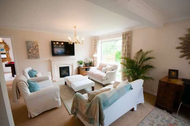  Image of 5 bedroom Detached house for sale in Baunton Lane Cirencester GL7 at Cirencester Gloucestershire, GL7 2NQ