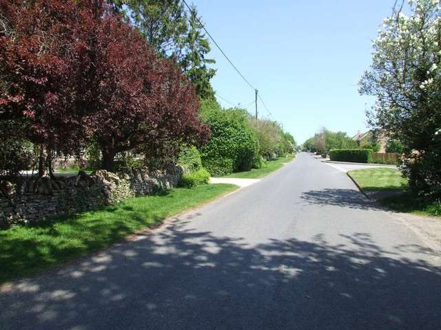  Image of 5 bedroom Detached house for sale in Baunton Lane Cirencester GL7 at Cirencester Gloucestershire, GL7 2NQ