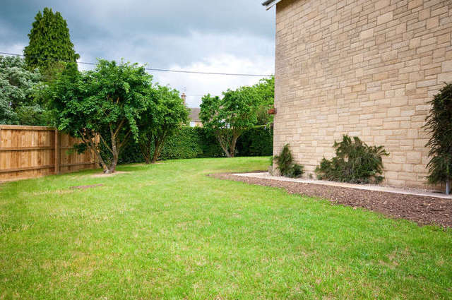  Image of 5 bedroom Detached house for sale in Baunton Lane Cirencester GL7 at Cirencester Gloucestershire, GL7 2NQ