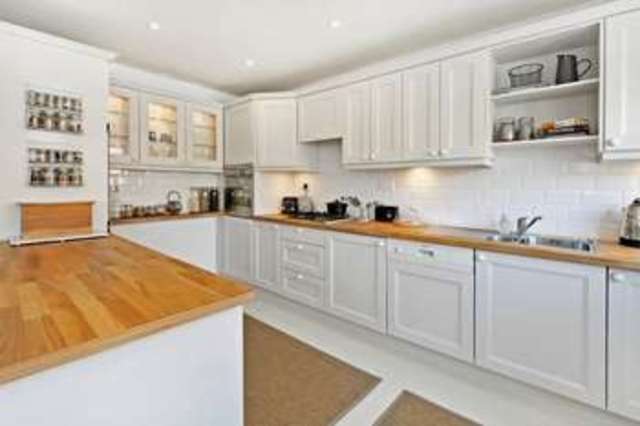  Image of 6 bedroom Terraced house for sale in Beaconsfield Road Clifton Bristol BS8 at Beaconsfield Road Clifton Bristol, BS8 2TR