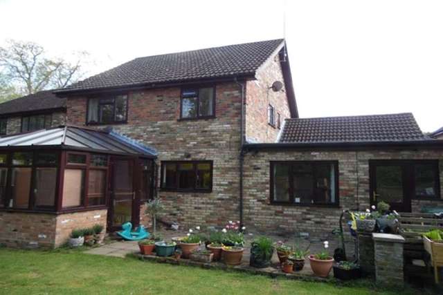  Image of 4 bedroom Detached house for sale in Beaulieu Close Bracknell RG12 at Beaulieu Close Martins Heron Bracknell, RG12 9QL
