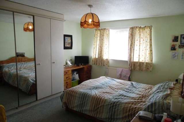  Image of 4 bedroom Detached house for sale in Beaulieu Close Bracknell RG12 at Beaulieu Close Martins Heron Bracknell, RG12 9QL