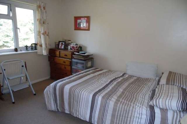 Image of 4 bedroom Detached house for sale in Beaulieu Close Bracknell RG12 at Beaulieu Close Martins Heron Bracknell, RG12 9QL