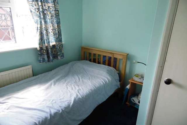  Image of 4 bedroom Detached house for sale in Beaulieu Close Bracknell RG12 at Beaulieu Close Martins Heron Bracknell, RG12 9QL