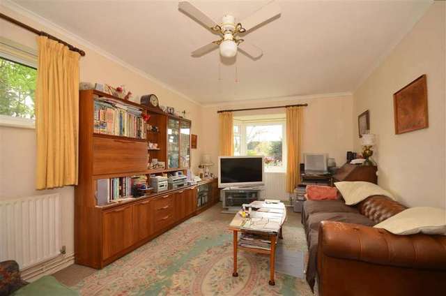  Image of 1 bedroom Flat for sale in Beddington Gardens Wallington SM6 at Wallington Surrey Wallington, SM6 0HW