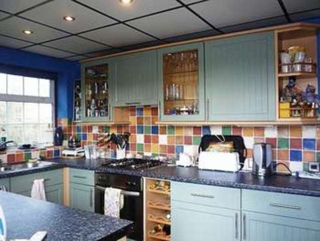  Image of 2 bedroom Flat for sale in Marriott Close Feltham TW14 at Marriott Close  Bedfont, TW14 9PZ