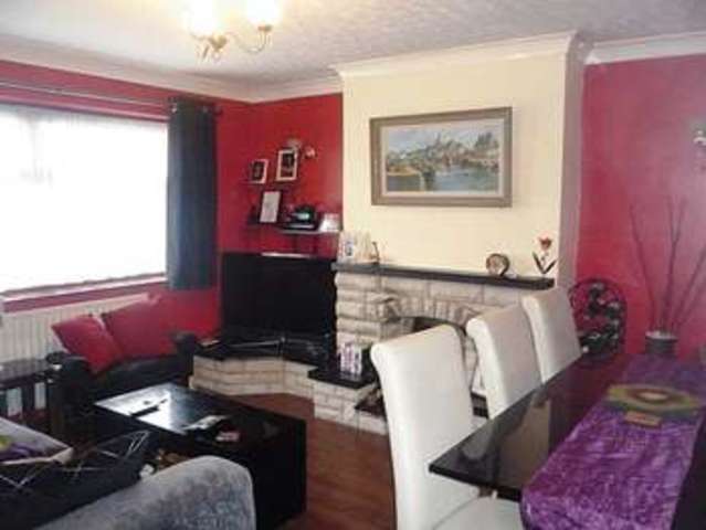 Image of 2 bedroom Flat for sale in Marriott Close Feltham TW14 at Marriott Close  Bedfont, TW14 9PZ