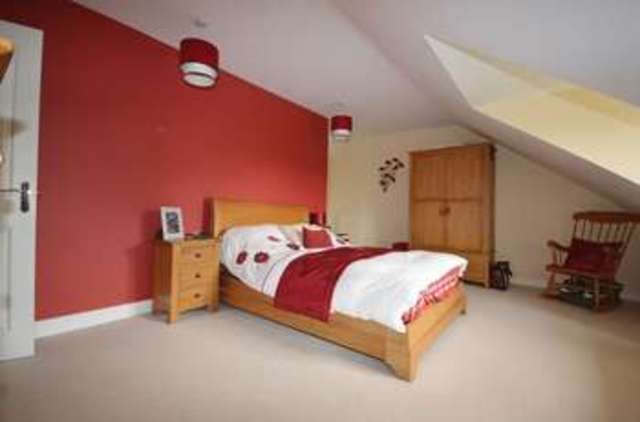  Image of 5 bedroom Detached house for sale in Earlswood Close Aylesbury HP21 at Earlswood Close  Aylesbury, HP21 7PG