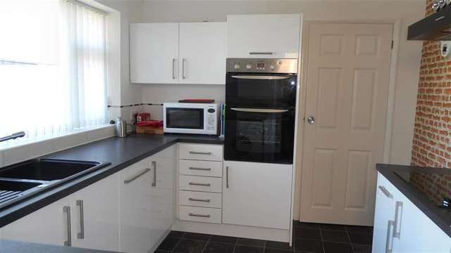  Image of 3 bedroom Bungalow for sale in Bee Road Peacehaven BN10 at Peacehaven East Sussex Peacehaven, BN10 8DF