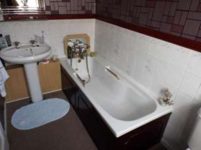  Image of 2 bedroom End of Terrace for sale in Beech Grove Ayr KA8 at Ayr South Ayrshire New Prestwick, KA8 0HN