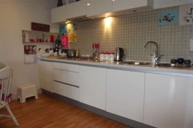  Image of 1 bedroom Flat to rent in The Courtyard Beggarwood Basingstoke RG22 at Basingstoke, RG22 4FJ