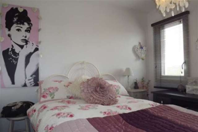  Image of 1 bedroom Flat to rent in The Courtyard Beggarwood Basingstoke RG22 at Basingstoke, RG22 4FJ
