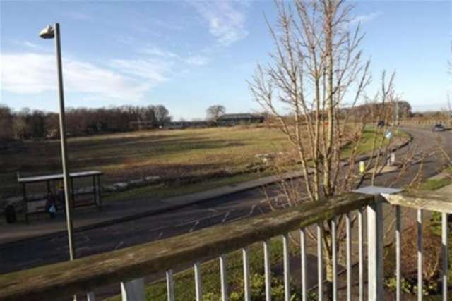  Image of 1 bedroom Flat to rent in The Courtyard Beggarwood Basingstoke RG22 at Basingstoke, RG22 4FJ