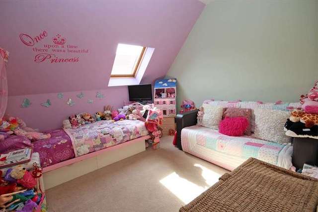  Image of 2 bedroom Flat for sale in Belle Vue Road Southbourne Bournemouth BH6 at Belle Vue Road Southbourne Bournemouth, BH6 3EL