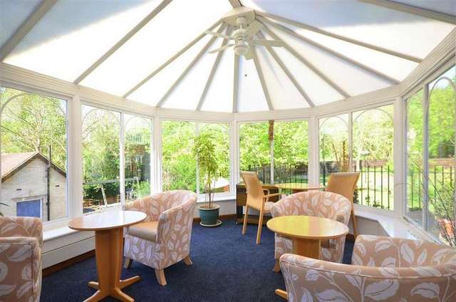  Image of 1 bedroom Retirement Property for sale in Belmont Road Leatherhead KT22 at Leatherhead Surrey Leatherhead, KT22 7DX