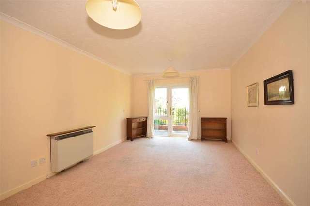  Image of 1 bedroom Retirement Property for sale in Belmont Road Leatherhead KT22 at Leatherhead Surrey Leatherhead, KT22 7DX