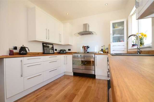  Image of 5 bedroom Detached house for sale in Bembridge Drive Hayling Island PO11 at Hayling Island Hampshire Hayling Island, PO11 9LU