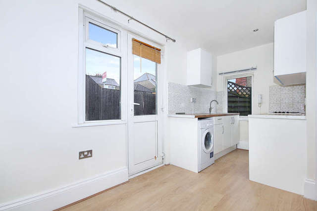  Image of 1 bedroom Studio flat for sale in Berrylands Road Berrylands Surbiton KT5 at Surrey  Surbiton, KT5 8PA