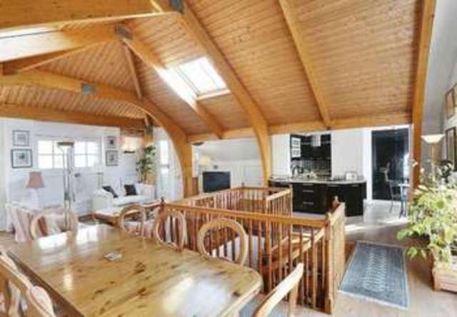  Image of 2 bedroom Flat for sale in Bethnal Green Road London E2 at Bethnal Green Road  London, E2 7DG