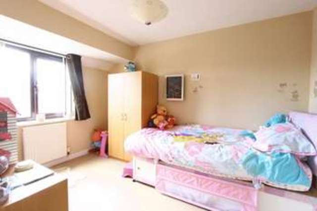  Image of 3 bedroom Semi-Detached house for sale in Betula Court Hull HU8 at Betula Court Howdale Road Hull, HU8 9WB