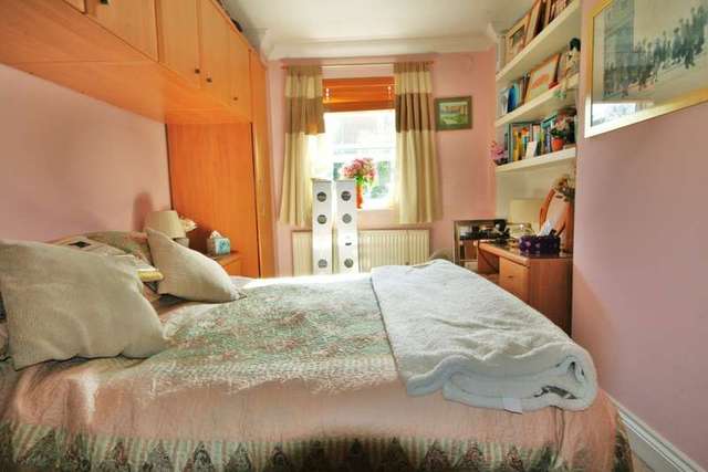  Image of 2 bedroom Flat for sale in West Street Billingshurst RH14 at West Street Billingshurst West Sussex, RH14 9HW