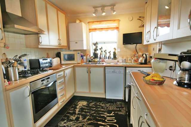  Image of 2 bedroom Flat for sale in West Street Billingshurst RH14 at West Street Billingshurst West Sussex, RH14 9HW