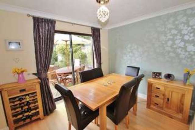  Image of 4 bedroom Detached house for sale in Birdlip Close Witney OX28 at Birdlip Close  Witney, OX28 5GE