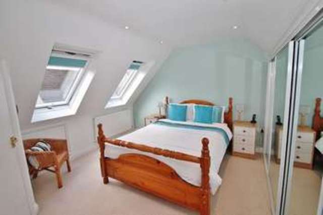  Image of 4 bedroom Detached house for sale in Birdlip Close Witney OX28 at Birdlip Close  Witney, OX28 5GE