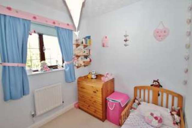  Image of 4 bedroom Detached house for sale in Birdlip Close Witney OX28 at Birdlip Close  Witney, OX28 5GE