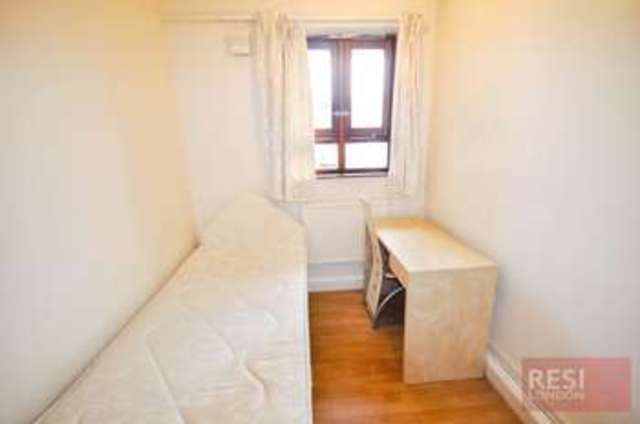  Image of 3 bedroom Flat to rent in Birkenhead Street London WC1H at Birkenhead Street  London, WC1H 8BJ