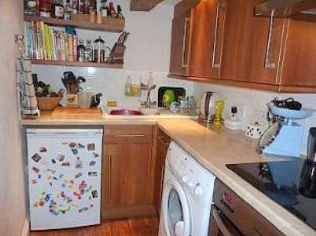  Image of 2 bedroom Flat for sale in East Street Blandford Forum DT11 at Blandford Forum Dorset Blandford Forum, DT11 7DR