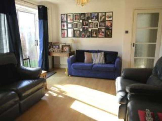  Image of 4 bedroom Detached house for sale in Lane Close Blandford Forum DT11 at Blandford Forum Dorset Blandford Forum, DT11 7XF