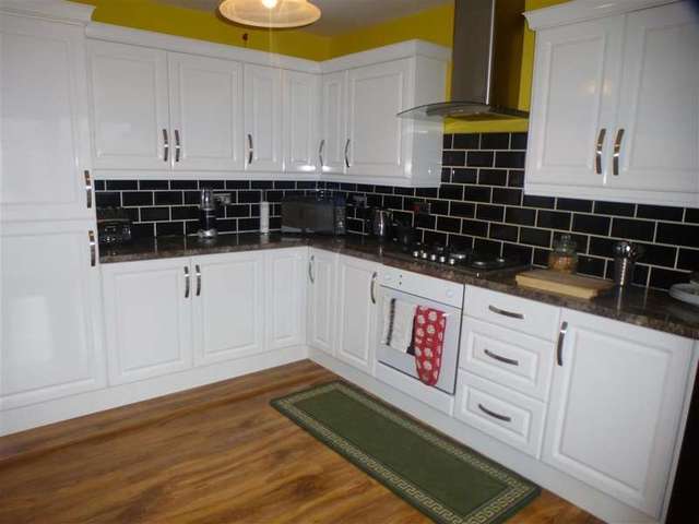  Image of 3 bedroom Terraced house for sale in Blenheim Avenue Chatham ME4 at Chatham Kent Chatham, ME4 6UU
