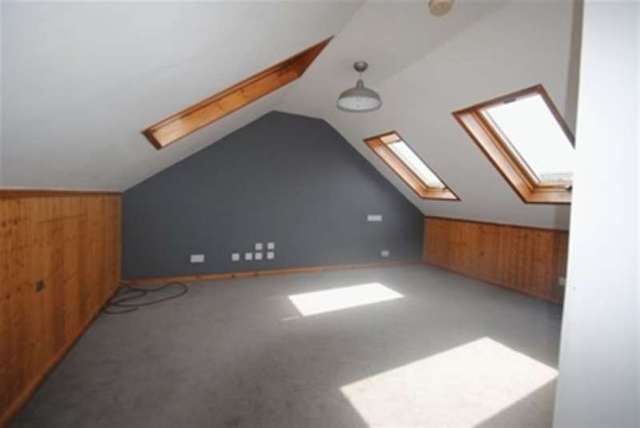  Image of 4 bedroom Terraced house to rent in Blenheim Avenue Ilford IG2 at Blenheim Avenue  Ilford, IG2 6JG