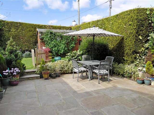  Image of 4 bedroom Semi-Detached house for sale in Sandhurst Close Bodiam Road Sandhurst Cranbrook TN18 at Sandhurst Cranbrook Tonbridge, TN18 5LJ