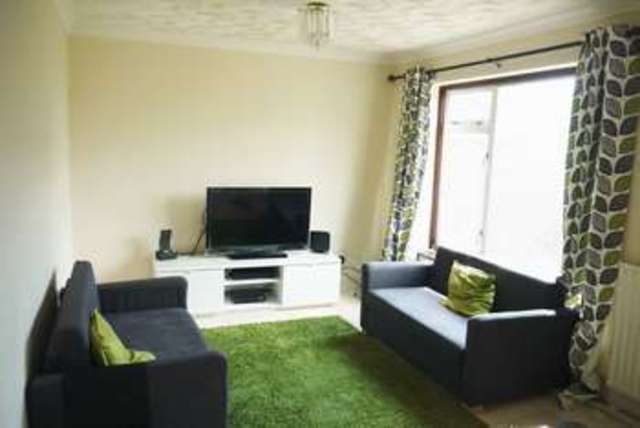 Image of 2 bedroom Terraced house to rent in Borrowdale Road Southampton SO16 at Borrowdale Road  Southampton, SO16 9DR