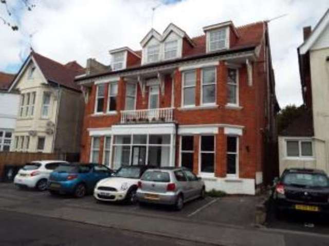  Image of 2 bedroom Flat for sale in Glen Road Pokesdown Bournemouth BH5 at Boscombe Manor Bournemouth Boscombe, BH5 1NJ