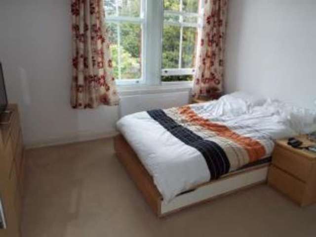  Image of 2 bedroom Flat for sale in Glen Road Pokesdown Bournemouth BH5 at Boscombe Manor Bournemouth Boscombe, BH5 1NJ
