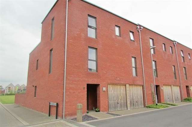  Image of 4 bedroom Terraced house for sale in Bosun Walk Street BA16 at Street, BA16 0FR