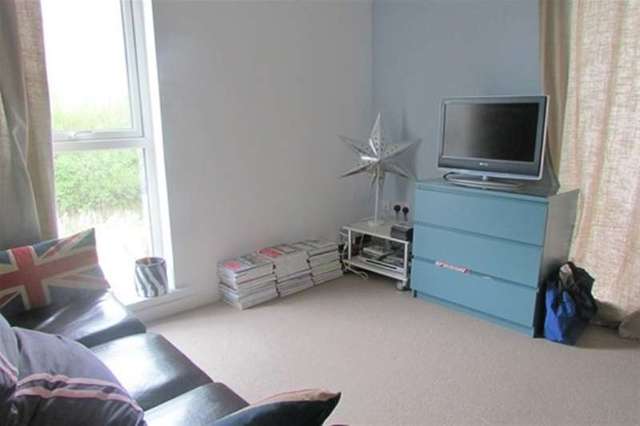  Image of 4 bedroom Terraced house for sale in Bosun Walk Street BA16 at Street, BA16 0FR