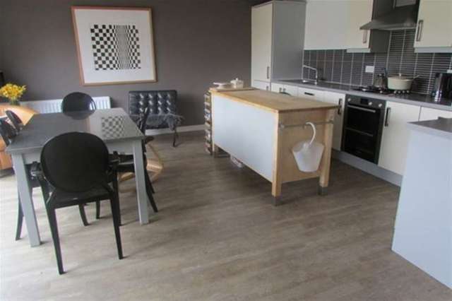  Image of 4 bedroom Terraced house for sale in Bosun Walk Street BA16 at Street, BA16 0FR